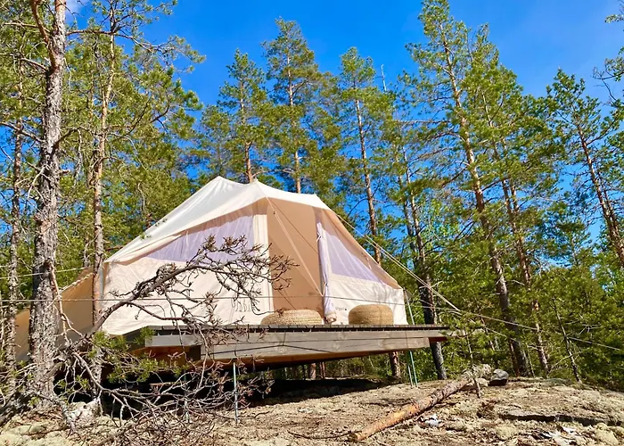 Mustikkalahti Tent & Breakfast Роскошный шатер